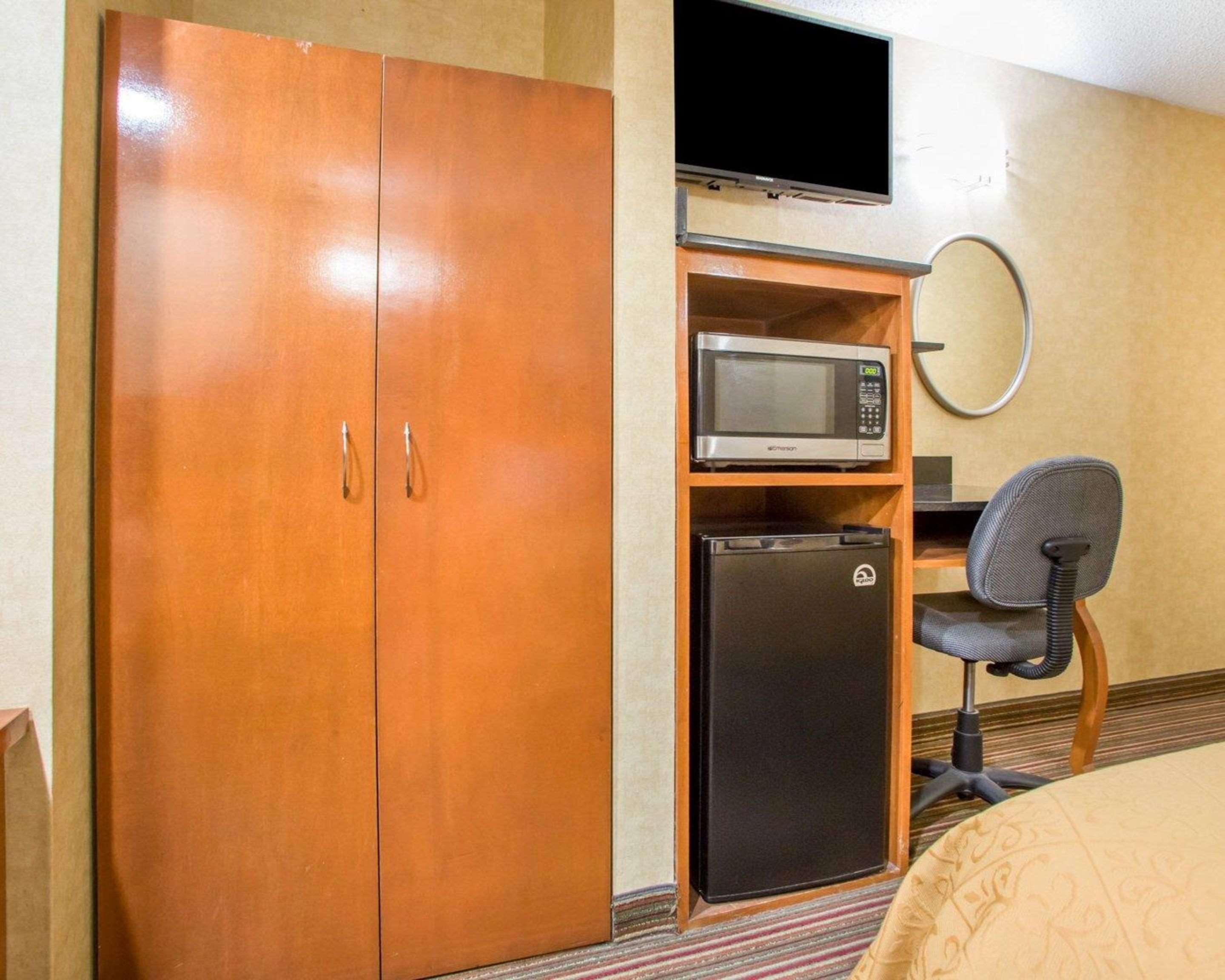 Quality Inn & Suites North-Polaris Worthington Exterior photo